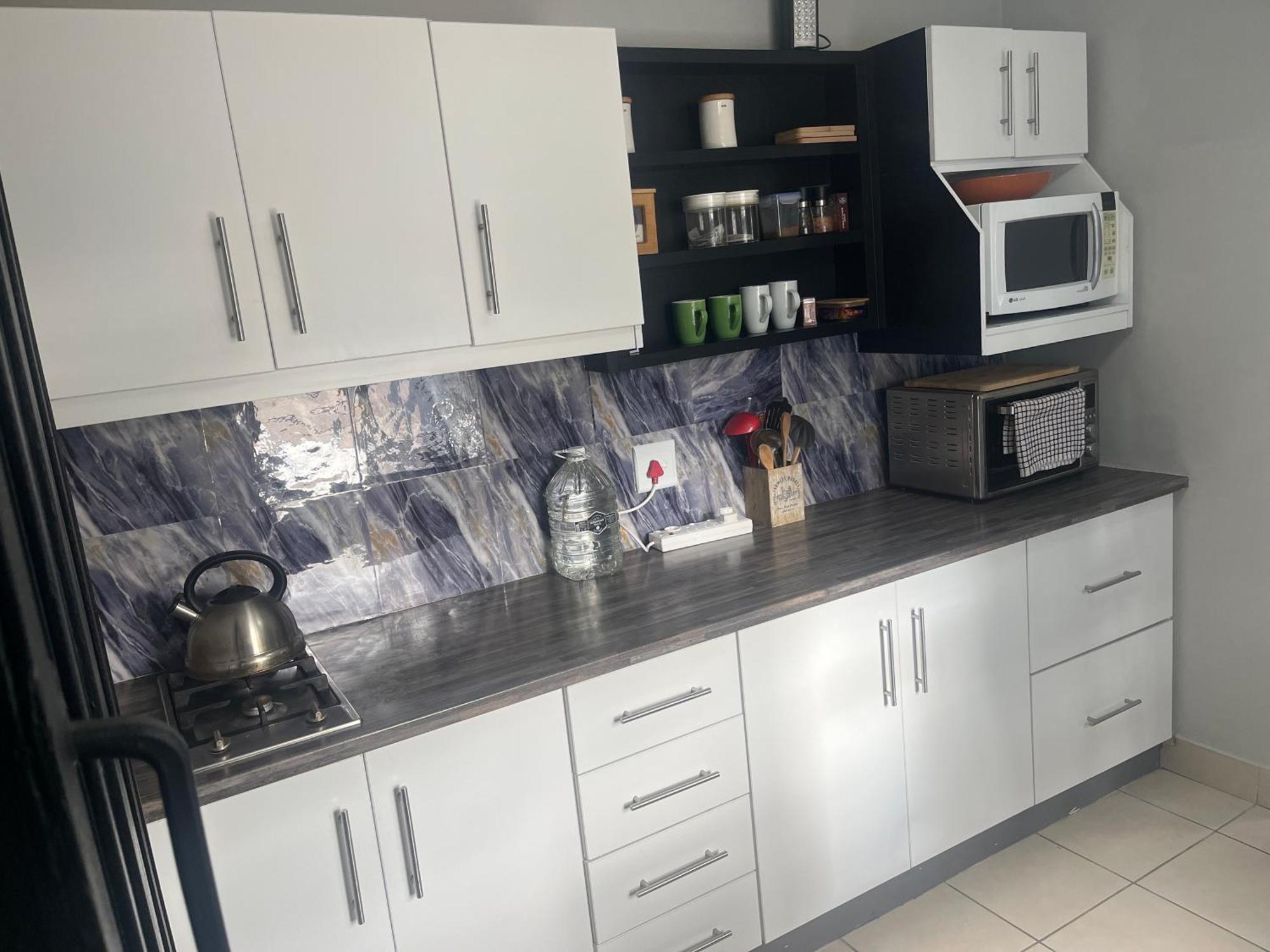 28 On Symonds Luxstudio 4 Джордж Екстериор снимка