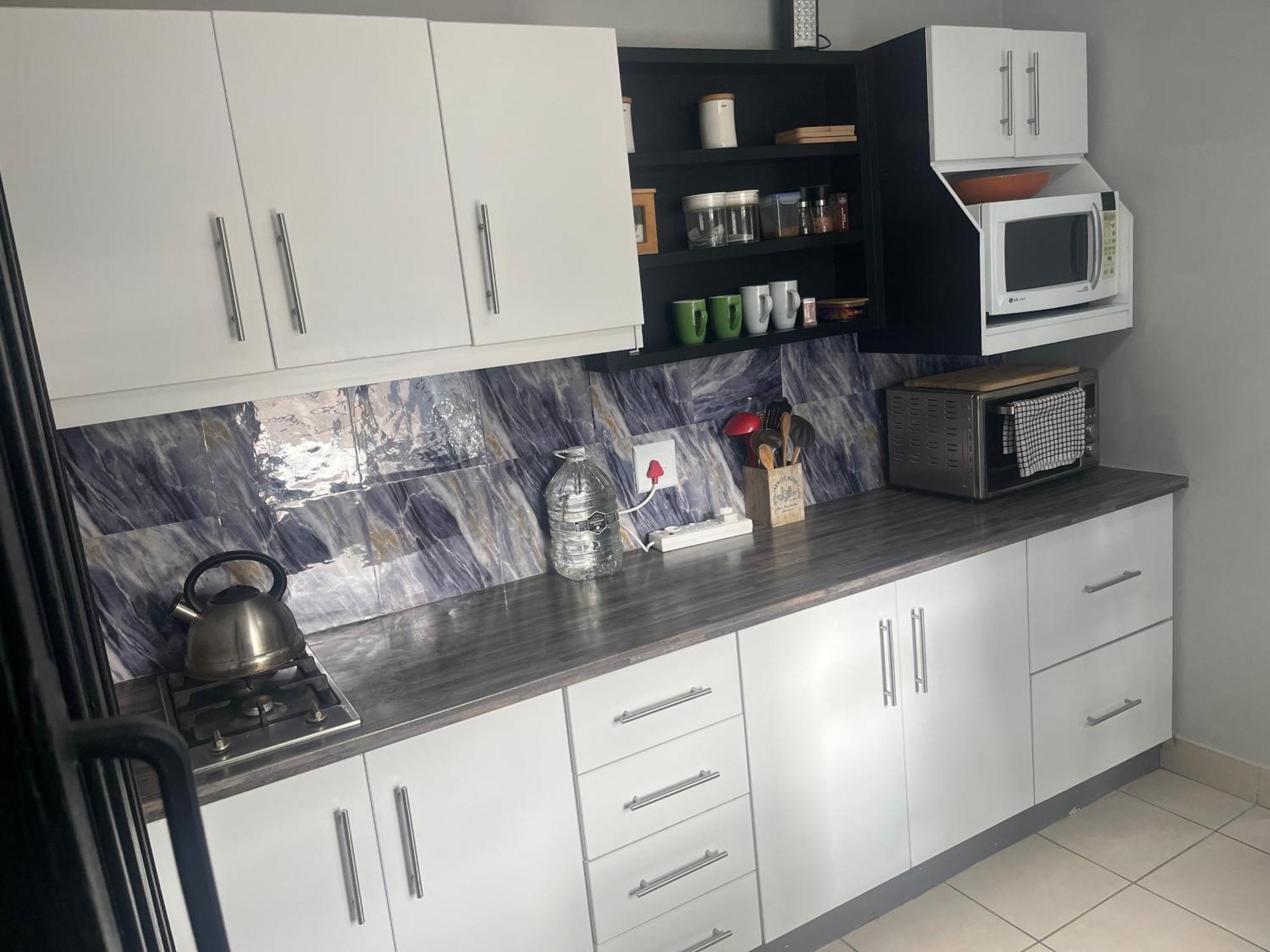 28 On Symonds Luxstudio 4 Джордж Екстериор снимка